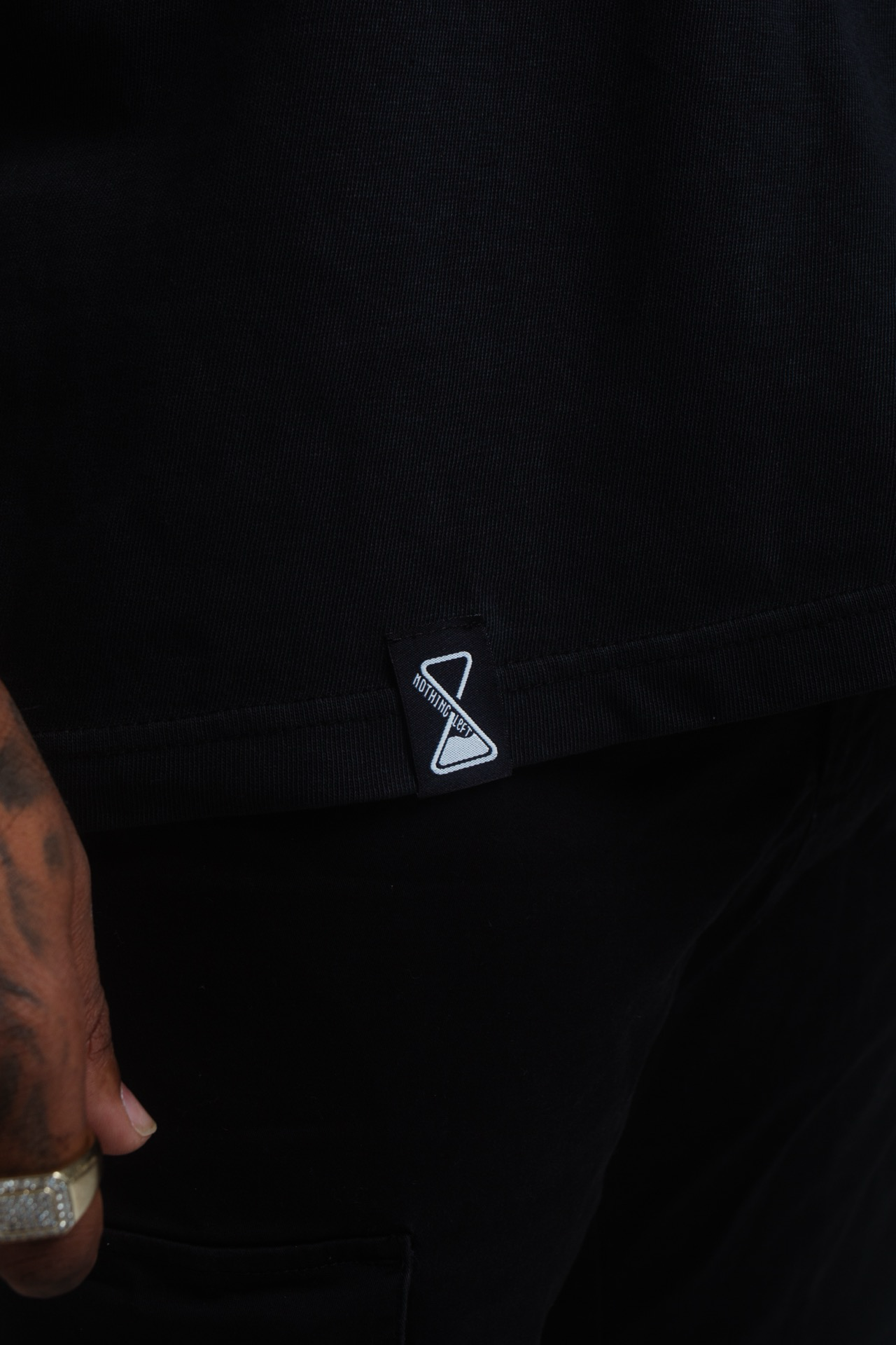 Nthnglft “OTWT” 3D hourglass jersey cotton T-shirt- Black